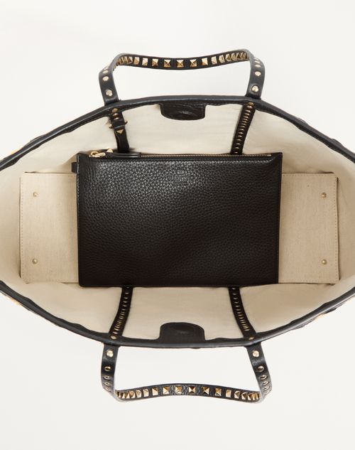 Valentino Garavani - Valentino Garavani Rockstud Embroidered Shopping Bag In Raffia - Natural/black - Woman - Totes