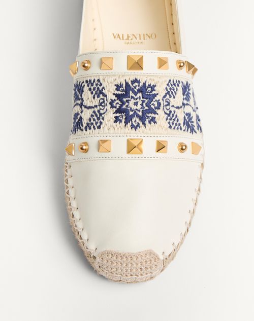 Valentino Garavani - County Espadrille In Nappa With Grape Embroidery 20mm - Ivory/natural/blue - Woman - Espadrilles And Wedges