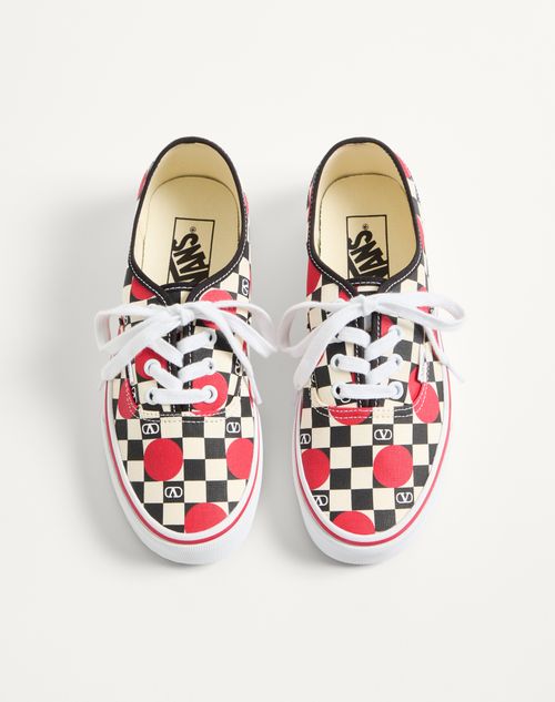 Valentino Garavani - Valentino Garavani And Vans Low-top Trainer In Fabric With Vlogo Checkerboard Print And Polka Dot Detail - Butter/black/rouge Pur - Woman - Sneakers