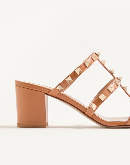 Valentino Garavani - Sandalo Slider Rockstud In Vitello 60mm - Mandorla - Donna - Sandali