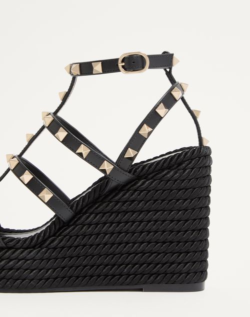 VALENTINO★ウェッジサンダル ロックスタッズ カーフスキン ストラップウェッジサンダル 95mm