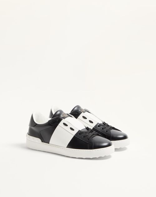 Valentino Garavani - Calfskin Open Sneaker - Black/white - Man - Trainers