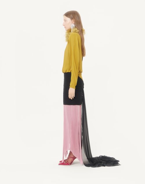 Valentino - Langes Kleid Aus Light Georgette Mit Federn - Ocker/schwarz/rosa - Frau - Kleider