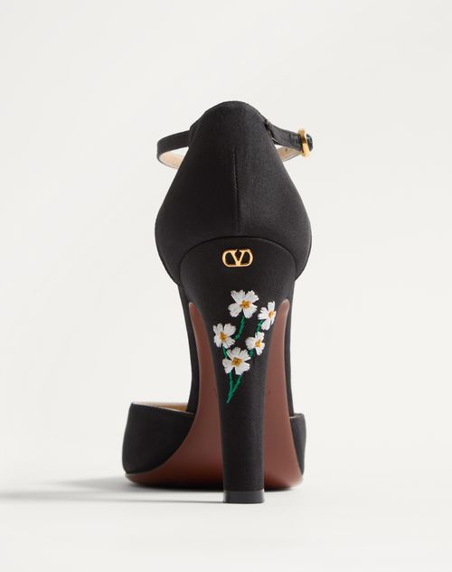 Valentino Garavani - Hi Dolly Fabric Pumps With Floral Embroidery 105mm - Black - Woman - Pumps