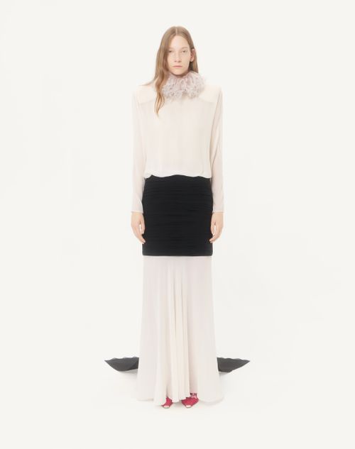 Valentino - Long Dress In Light Georgette With Feathers - Vanilla/black - Woman - Gowns