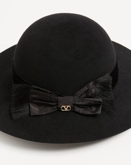 Valentino Garavani - Vlogo Signature Hat In Lapin Fabric And Velvet With Taffetas Bow - Black - Woman - Hats And Gloves