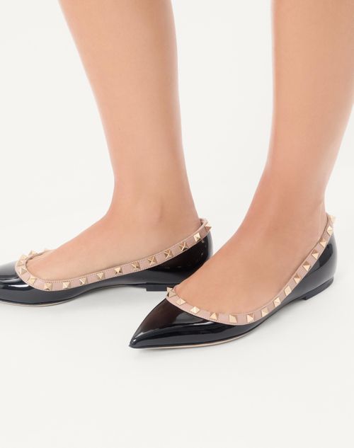 Valentino Garavani - Patent Rockstud Ballet Flat - Black/poudre - Woman - Ballerinas