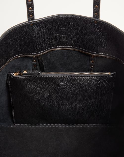 Valentino Garavani - Valentino Garavani Rockstud Shopping Bag In Grainy Calfskin - Black - Woman - Totes
