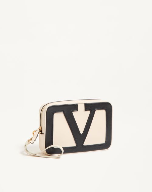 Valentino Garavani - Valentino Garavani Viva Superstar Beutel Aus Nappaleder - Butter/schwarz - Mann - Clutches Und Pochetten