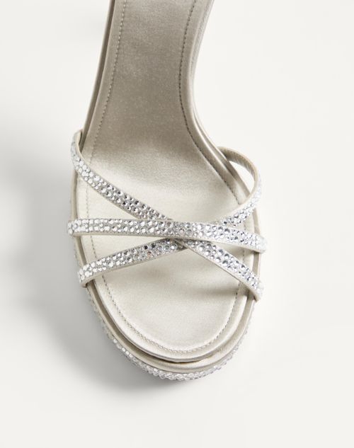 Valentino Garavani - Sandalia Valentino Garavani Eveninglam Con Cristales, Plataforma Y Tacón De 120 mm - Cristal/gris - Mujer - Sandalias