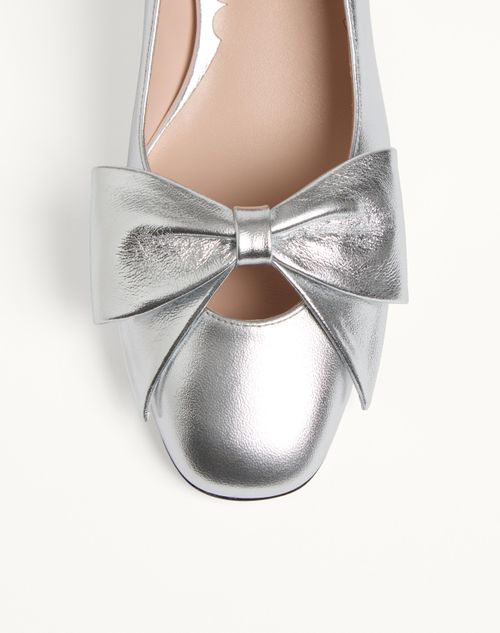 Valentino Garavani - Bowow Pumps In Laminated Nappa 45mm - Silver - Woman - Pumps
