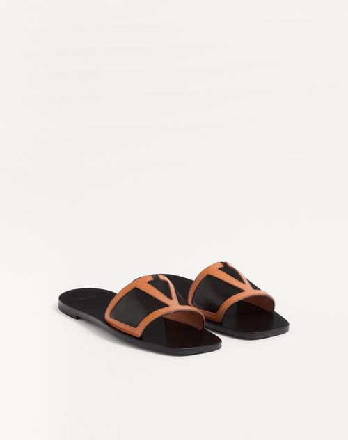 Valentino Garavani - Viva Superstar Slide Sandal In Nappa Leather - Black/roasted Pecan - Woman - Slides And Thongs