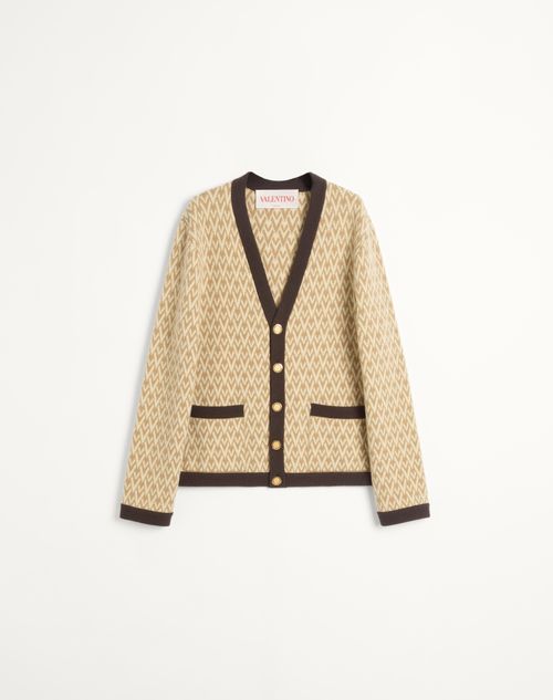  - Beige/cream
