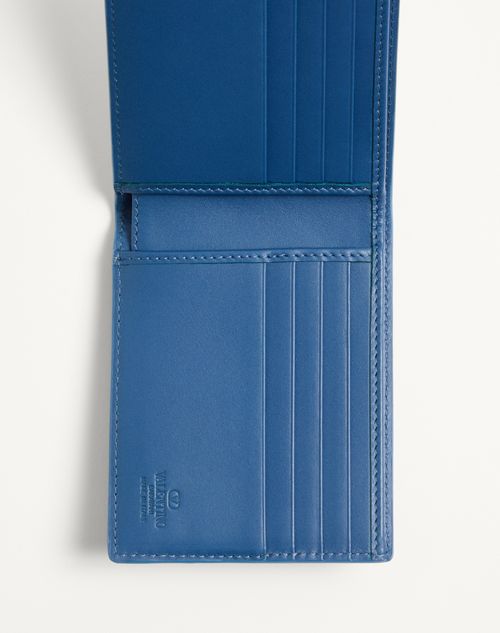 Valentino Garavani - Portafoglio Valentino Garavani Vlogo Signature In Vitello Con Stampa A Righe - Azzurro - Uomo - Portafogli E Piccola Pelletteria