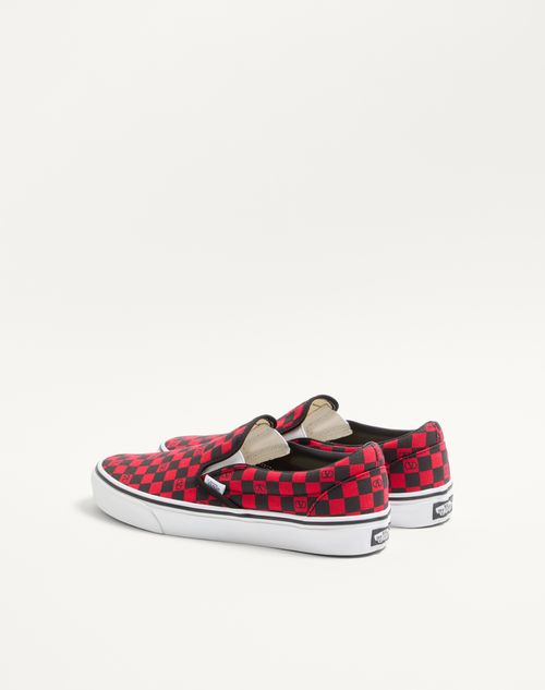 Valentino Garavani - Valentino Garavani Und Vans Slip-on-sneaker Aus Stoff Mit Vlogo-schachbrettmuster - Rouge Pur/schwarz - Mann - Sneaker