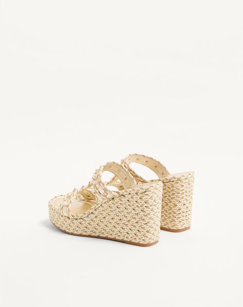 Valentino Garavani - Rockstud Laminated Nappa Wedge Sandal 90 Mm - Natural/ivory/gold/platinum - Woman - Espadrilles And Wedges