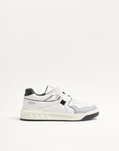 Valentino Garavani - One Stud Low-top Nappa Sneaker - White/ Black - Man - Sneakers
