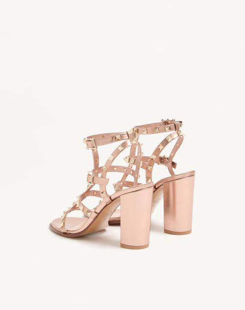 Valentino Garavani - Rockstud Laminated Calfskin Sandal With Straps 90mm - Rose Cannelle - Woman - Sandals