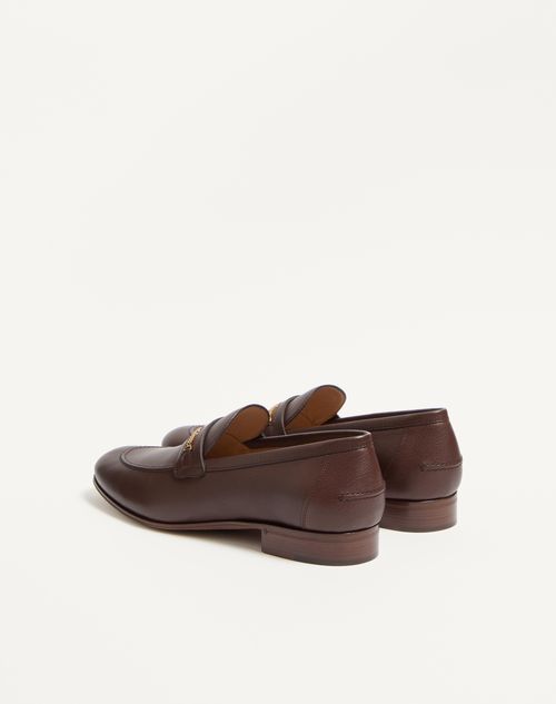 Valentino Garavani - Vlogo Signature Kidskin Moccasin - Bark Brown - Man - Loafers And Driver