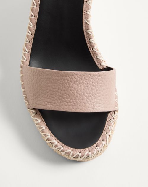 Valentino Garavani - Double Rockstud Grainy Calfskin Wedge Sandal 105 Mm - Poudre - Woman - Espadrilles And Wedges