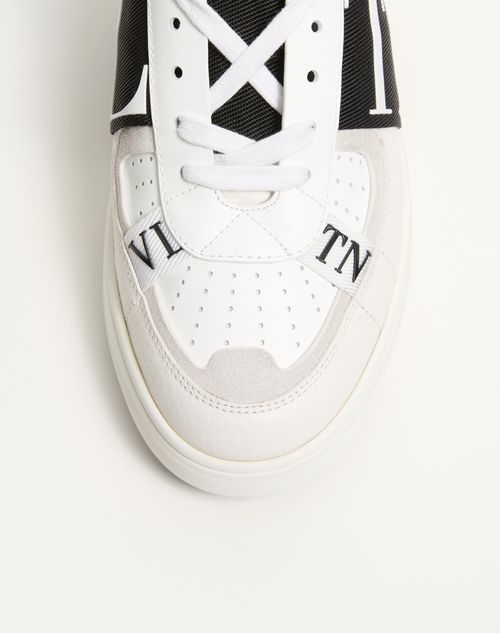 Valentino Garavani - Low-top Calfskin Vl7n Sneaker With Bands - White/ Black - Man - Sneakers