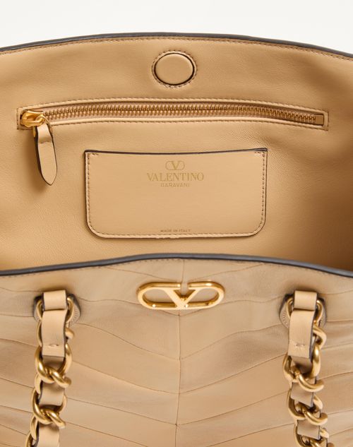 Valentino Garavani - Valentino Garavani Laseine Small Shopping Bag In Chevron-patterned Nappa Leather - Gold Beige - Woman - Totes