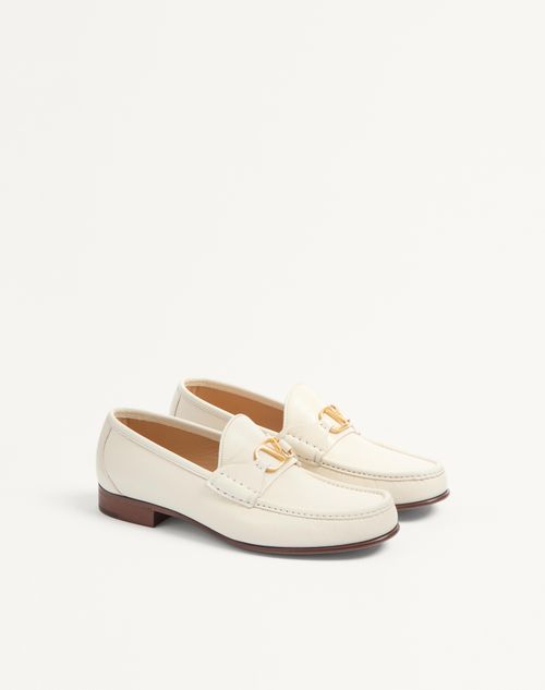 Valentino Garavani - Vlogo Signature Kidskin Moccasin - Ivory - Man - Loafers And Driver