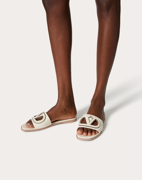 Valentino Garavani - Vlogo Cut-out Calfskin Slide Sandal - Ivory/antique Brass - Woman - Slides And Thongs