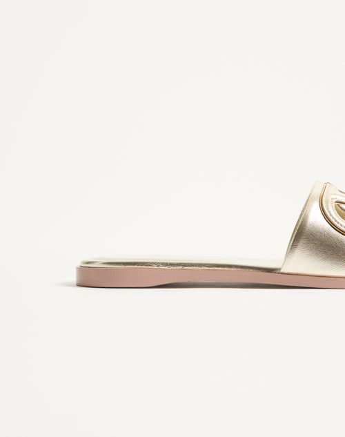 Valentino Garavani - Vlogo Cut-out Laminated Nappa Leather Slide Sandal - Platinum/antique Brass - Woman - Slides And Thongs