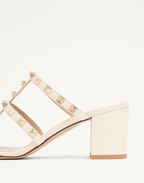 Valentino Garavani - Rockstud Calfskin Leather Slide Sandal 60 Mm - Light Ivory - Woman - Sandals