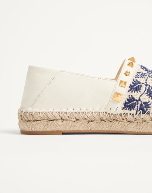 Valentino Garavani - County Espadrille In Nappa With Grape Embroidery 20mm - Ivory/natural/blue - Woman - Espadrilles And Wedges