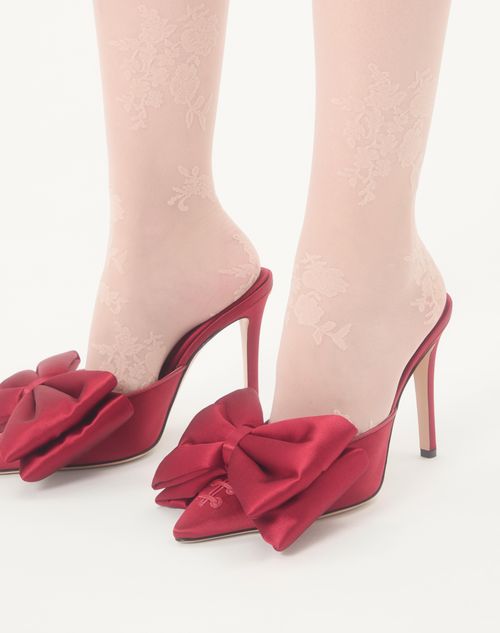 Valentino Garavani - Zapato Bajo Sin Talón Yolande De Satén Con Tacón De 105 mm - Rojo - Mujer - Salones