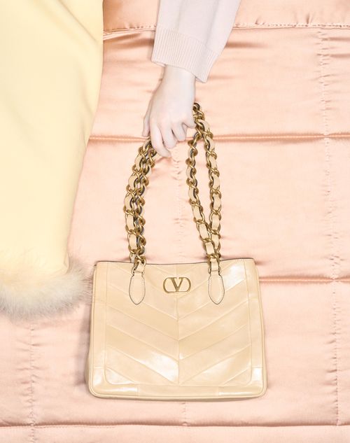 Valentino Garavani - Valentino Garavani Laseine Small Shopping Bag In Chevron-patterned Nappa Leather - Gold Beige - Woman - Totes