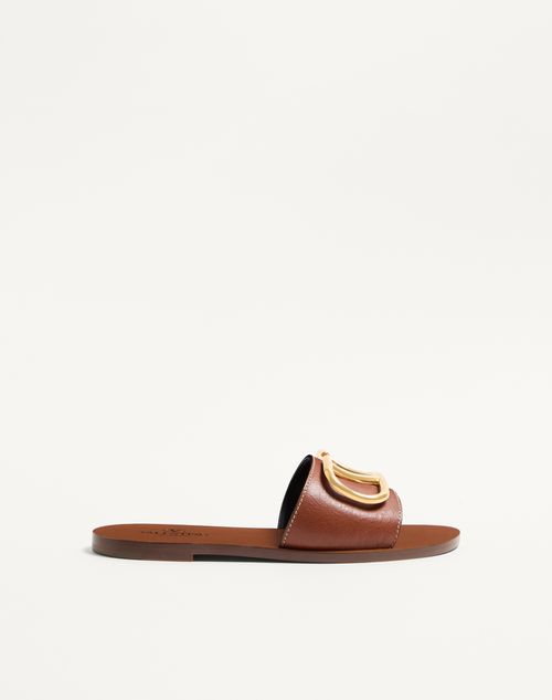 Valentino Garavani Vlogo Signature Slide Sandal In Grainy Cowhide With Accessory Woman Tan 39