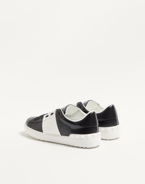 Valentino Garavani - Calfskin Open Sneaker - Black/white - Man - Trainers