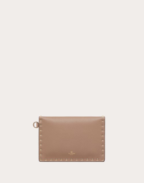 Valentino Garavani - Rockstud Grainy Calfskin Pouch - Poudre - Woman - Clutches