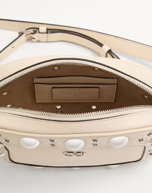 Valentino Garavani - Valentino Garavani Nellcôte Crossbody Bag In Grainy Calfskin - Light Ivory - Woman - Shoulder Bags