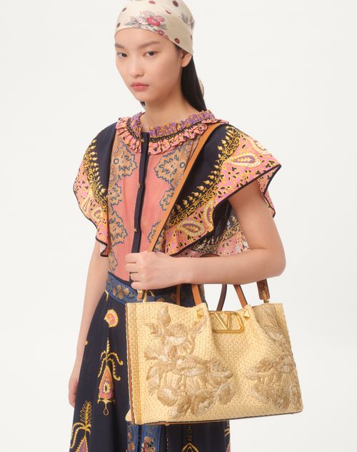 Valentino Garavani - Medium Shopping Bag In Raffia With Floral Embroidery - Natural - Woman - Totes