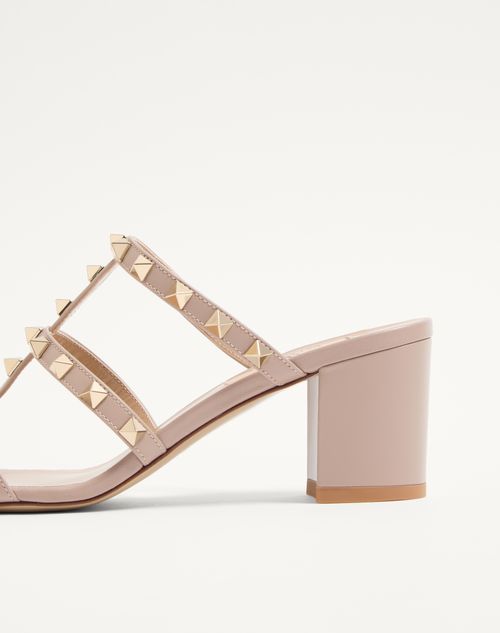 Valentino Garavani - Rockstud Calfskin Leather Slide Sandal 60 Mm - Poudre - Woman - Sandals