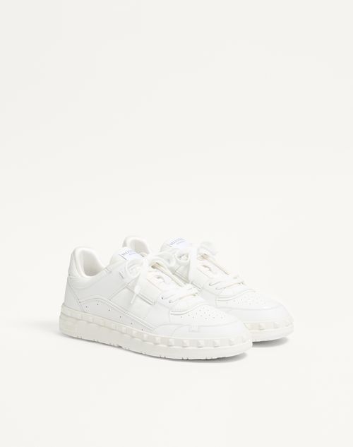 Valentino Garavani - Freedots Low-top Sneaker In Calfskin - White - Man - Sneakers