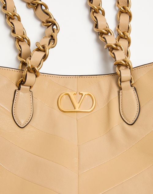 Valentino Garavani - Valentino Garavani Laseine Small Shopping Bag In Chevron-patterned Nappa Leather - Gold Beige - Woman - Totes