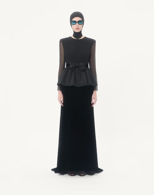 Valentino - Long Dress In Sablé Velvet - Black - Woman - Gowns
