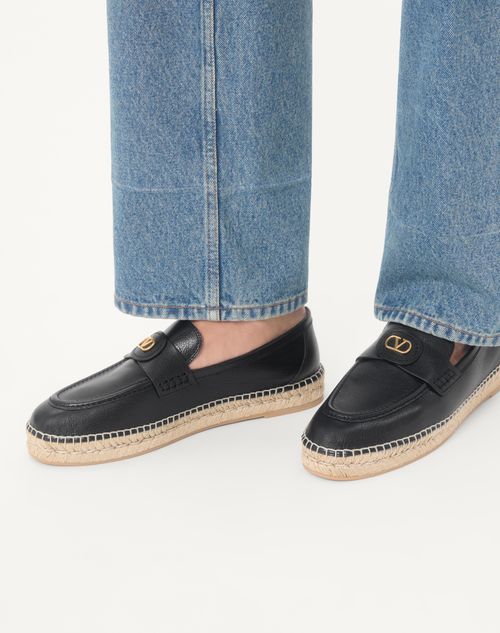 Valentino Garavani - Palm Avenue Calfskin Loafer - Black - Man - Loafers And Driver