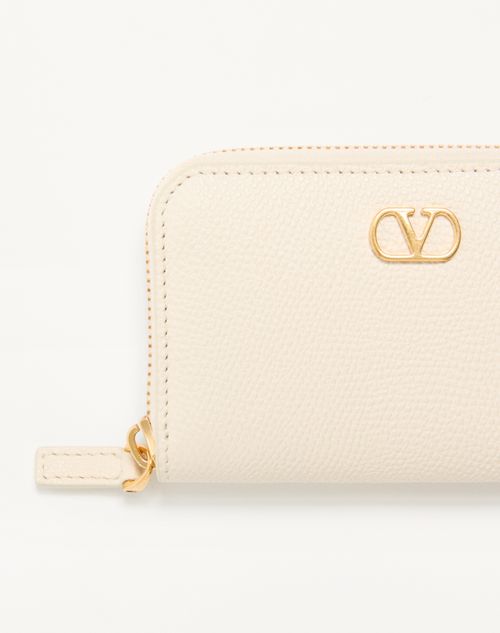 Valentino Garavani - Vロゴ シグネチャー グレインカーフスキン ミニジップウォレット - ライトアイボリー - ウィメンズ - 