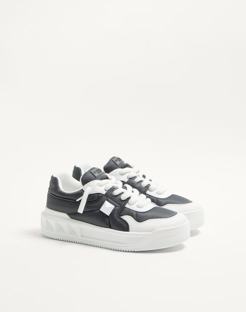 Valentino Garavani - Zapatillas Bajas One Stud Xl De Cuero De Becerro Y Nailon - Blanco/gris - Hombre - Sneakers