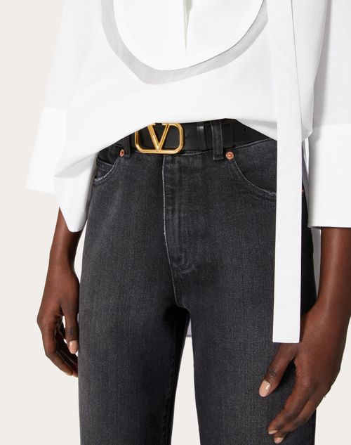 Valentino Garavani - Vロゴ シグネチャー シャイニーメタリックカーフスキン リバーシブルベルト 30mm - アンティークブラス/ブラック - ウィメンズ - ベルト