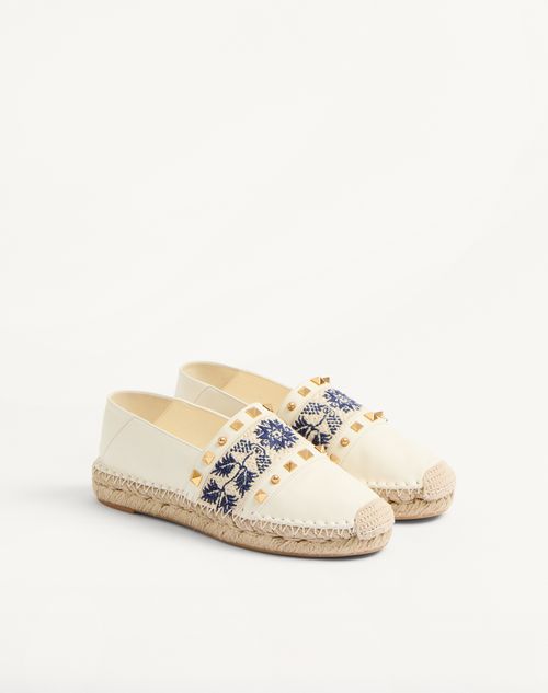 Valentino Garavani - County Espadrille In Nappa With Grape Embroidery 20mm - Ivory/natural/blue - Woman - Espadrilles And Wedges
