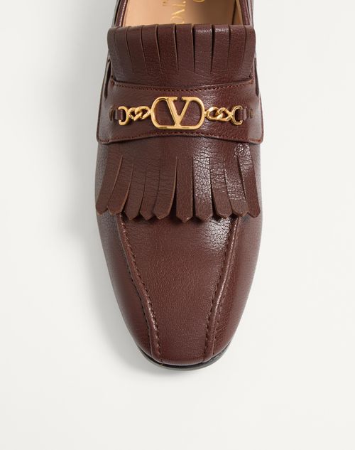 Valentino Garavani - Vlogo Signature Kidskin Loafer With Fringes - Coffe - Man - Loafers And Driver