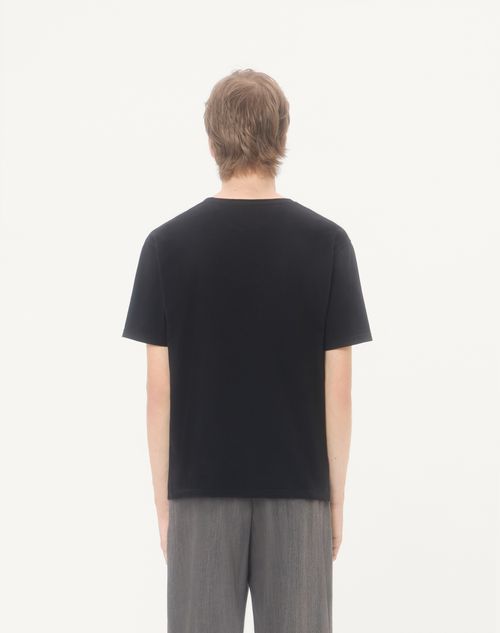 Valentino - 발렌티노 '유 캔 컴 투 마이 빌라' 프린트 코튼 저지 티셔츠 - 블랙/화이트 - 남성 - 티셔츠 & 스웻셔츠