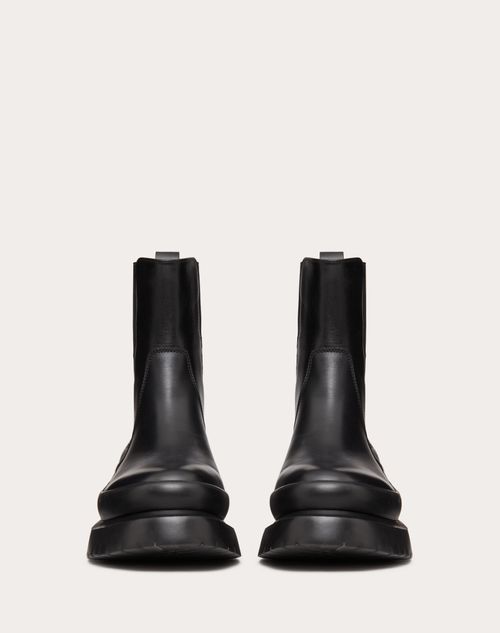 Valentino Garavani - Roman Stud Calfskin Ankle Boot - Black - Man - Boots